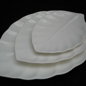 NEW wop 3pc White Crate & Barrel Leaf Dishes/Trinket Dish/Serving
